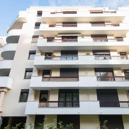 Aristide - Welkeys Apartament *